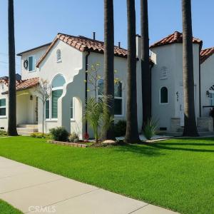 S POINSETTIA Avenue, Compton, كاليفورنيا 90221, الولايات المتحدة