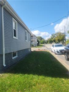 15 South Carpenter Street, East Providence, Rhode Island 02914