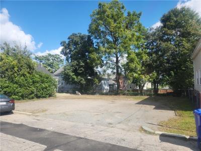 15 South Carpenter Street, East Providence, Rhode Island 02914