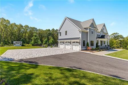 262 Douglas Pike, Smithfield, Rhode Island 02917, États-Unis