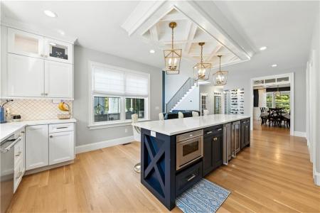 262 Douglas Pike, Smithfield, Rhode Island 02917, États-Unis