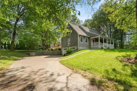 1 Cleo Court, Westerly, Rhode Island 02891