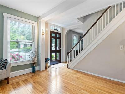 295 Main Street, Cranston, Rhode Island 02921, USA