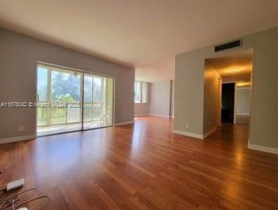 4200 Hillcrest Dr 303, Hollywood, Florida 33021, USA