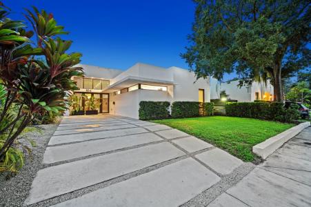 104 NW 47th Ter, Buena Vista, Miami, Florida 33127