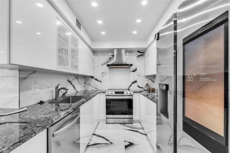 1965 S Ocean Dr 15B, Hallandale Beach, Florida 33009, USA