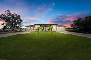 928/930 HEPBURN AVE, Lehigh Acres, Florida 33974