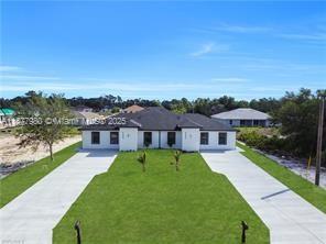928/930 HEPBURN AVE, Lehigh Acres, Florida 33974