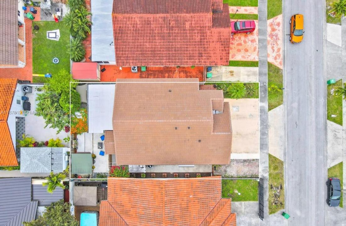 14214 SW 53rd St 14214, Miami, Флорида 33175, Соединенные Штаты