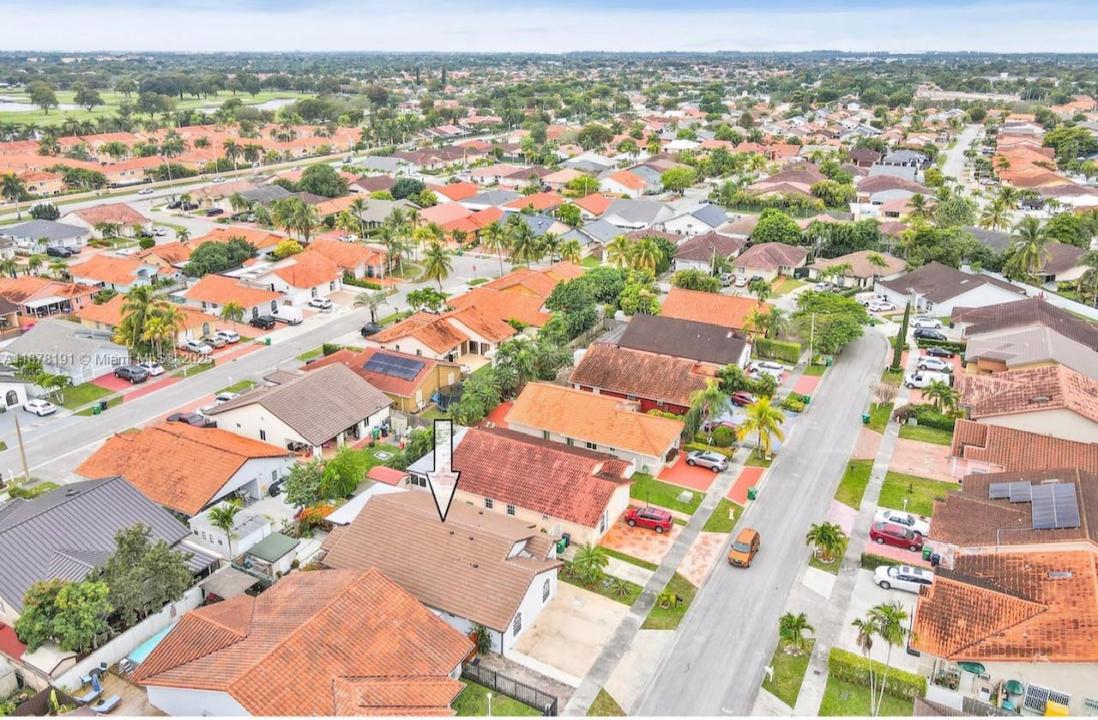14214 SW 53rd St 14214, Miami, Флорида 33175, Соединенные Штаты