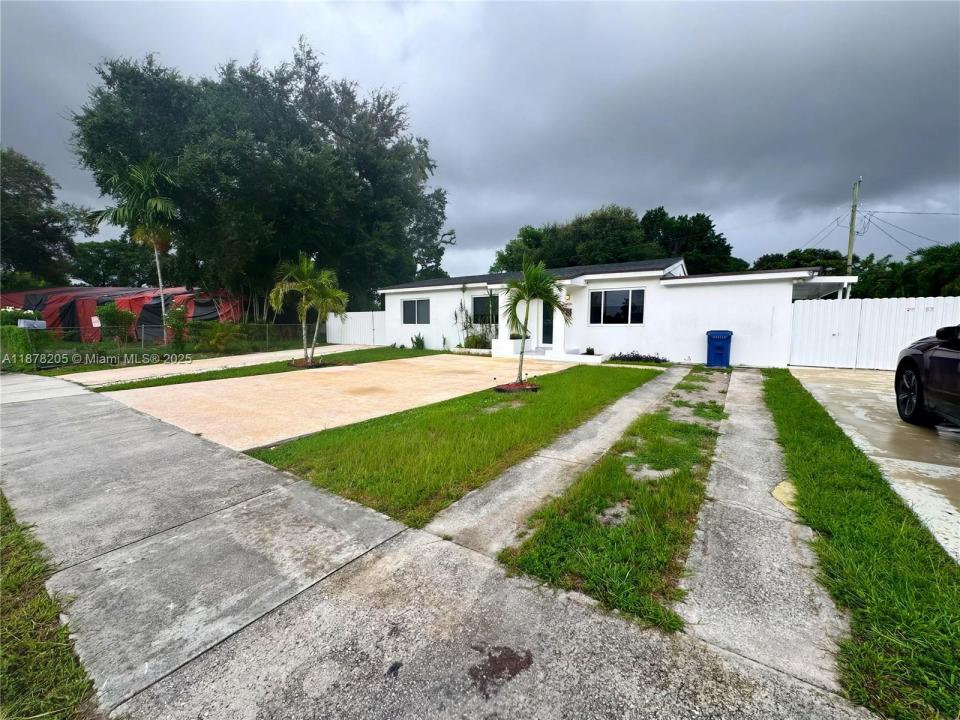 3400 NW 173rd Ter 1, Miami Gardens, فلوريدا 33056, الولايات المتحدة