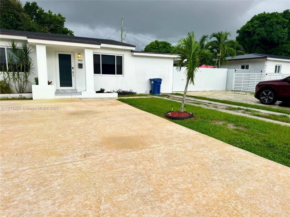3400 NW 173rd Ter 1, Miami Gardens, فلوريدا 33056, الولايات المتحدة