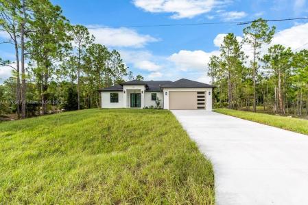 529 Allison St E, Lehigh Acres, Florida 33974, USA