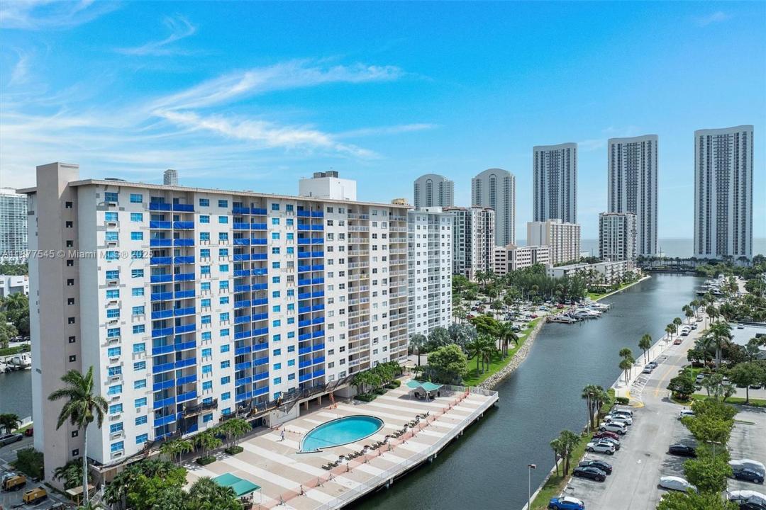400 Kings Point Dr 1425, Sunny Isles Beach, Florida 33160, Amerika Birleşik Devletleri