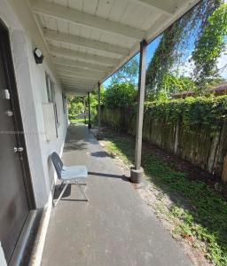 3971 SW 12th Pl 2, Fort Lauderdale, Florida 33312, USA