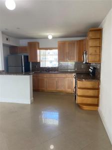 7680 SW 82nd St H121, Miami, Florida 33143, USA