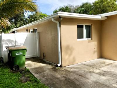 13275 NE 4th Ave North, North Miami, Florida 33161, USA