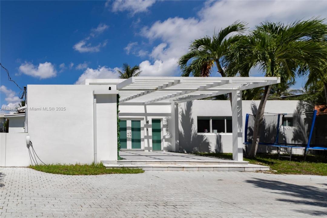 1215 N Biscayne Point Rd, Miami Beach, 佛羅里達州 33141, 美國