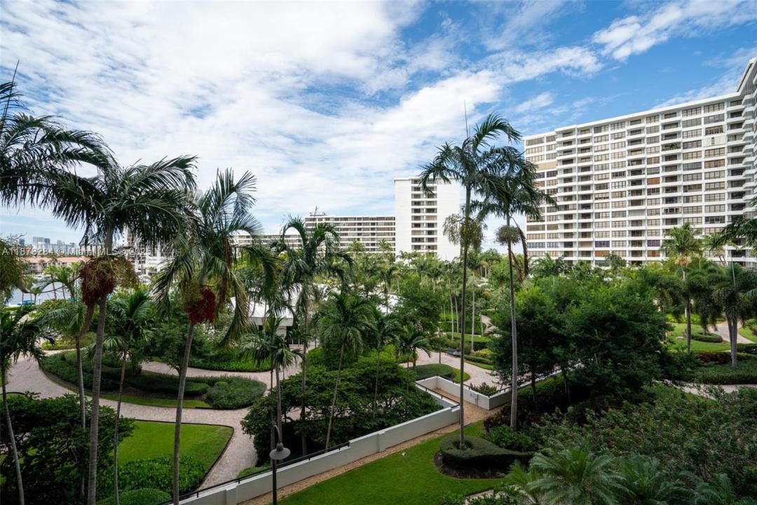 2500 Parkview Dr 2020, Hallandale Beach, 佛罗里达州 33009, 美国