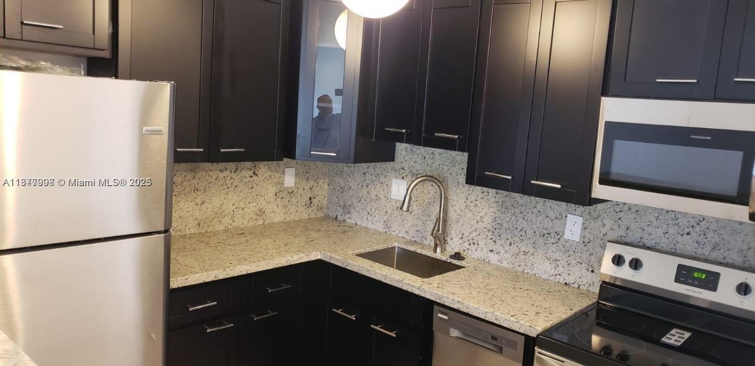 9709 Hammocks Blvd 202, Miami, Florida 33196, USA