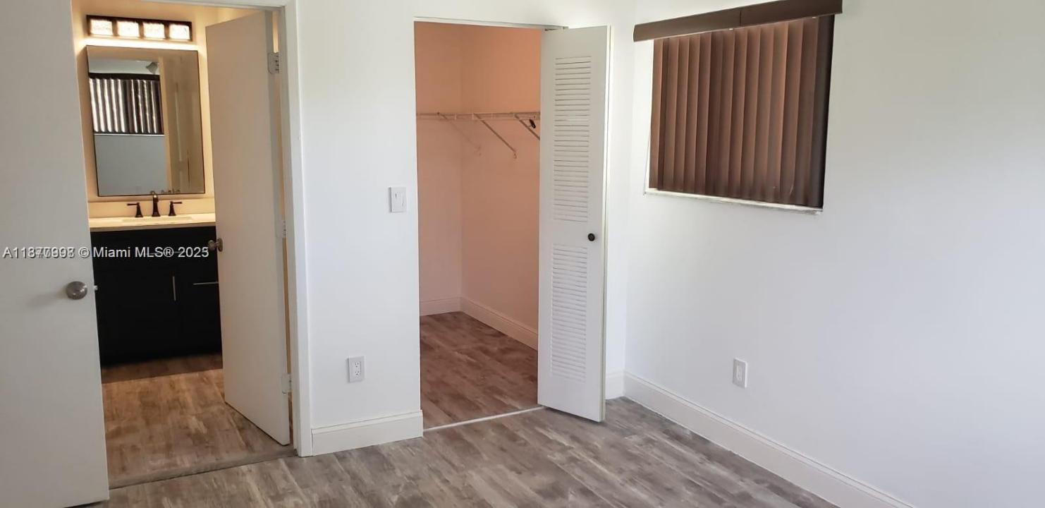 9709 Hammocks Blvd 202, Miami, Florida 33196, USA