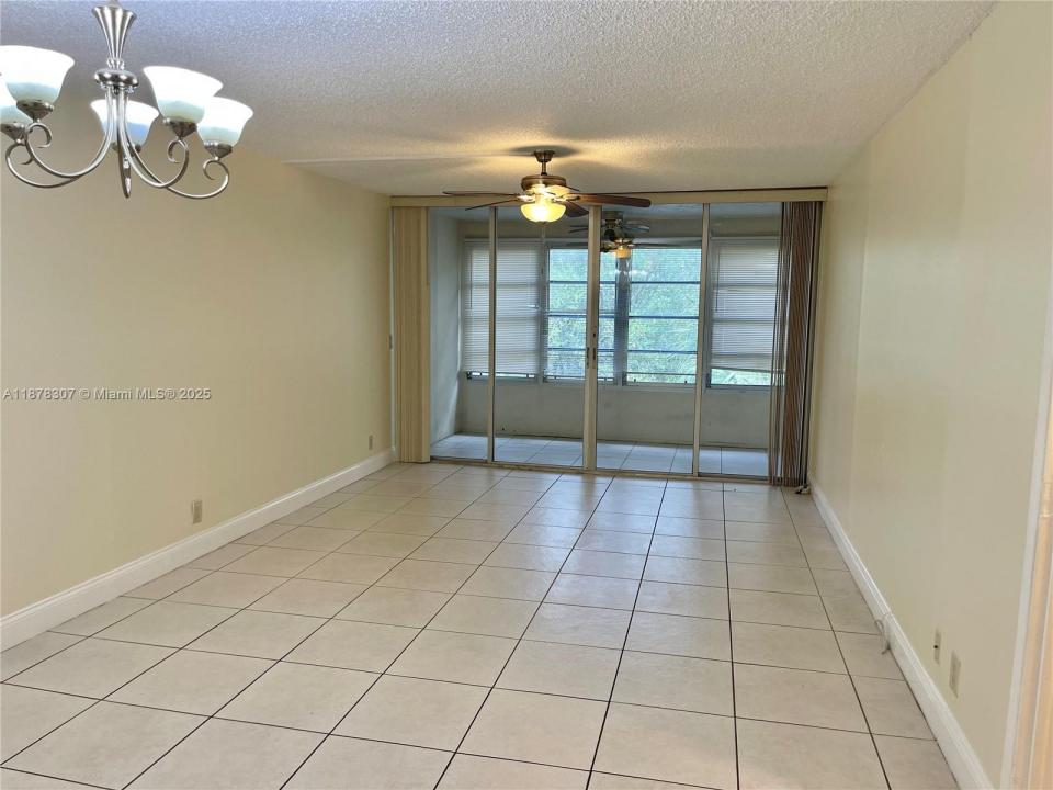9461 Evergreen Pl 403, Davie, Florida 33324, HOA KỲ