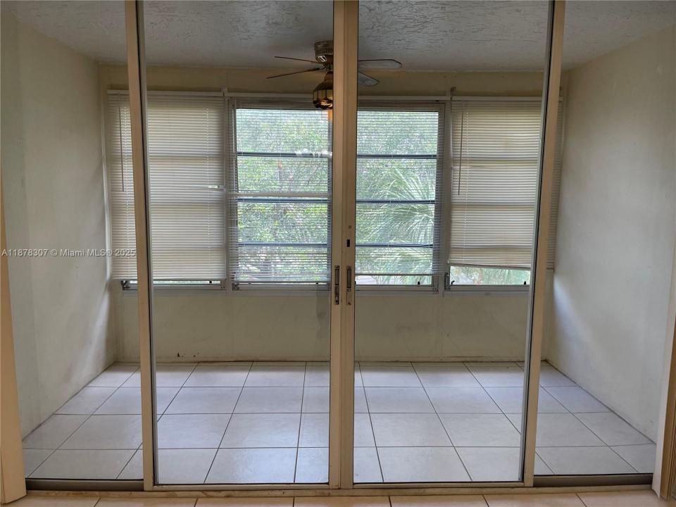 9461 Evergreen Pl 403, Davie, Florida 33324, HOA KỲ