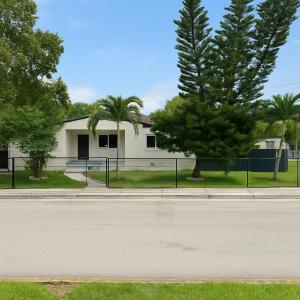 945 Sharazad Blvd, Opa-Locka, フロリダ 33054, アメリカ合衆国
