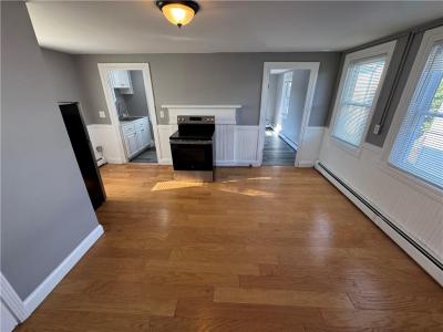 29 Gesler Street 2R, Providence, RI 02909, USA