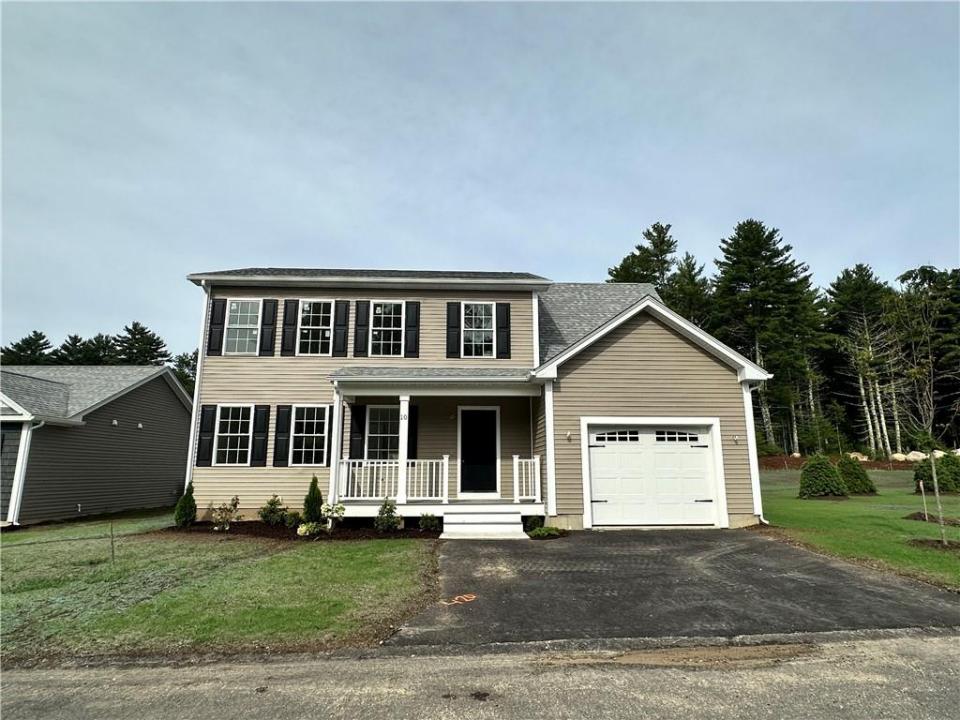 10 Pine Way Boulevard, Coventry, Rhode Island 02816, Estados Unidos