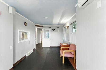 2789 Post Road, Warwick, Rhode Island 02886, USA
