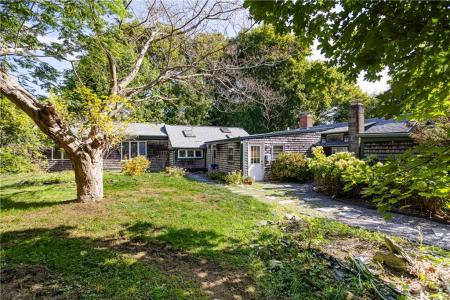 40 Indian Terrace, Middletown, Rhode Island 02842