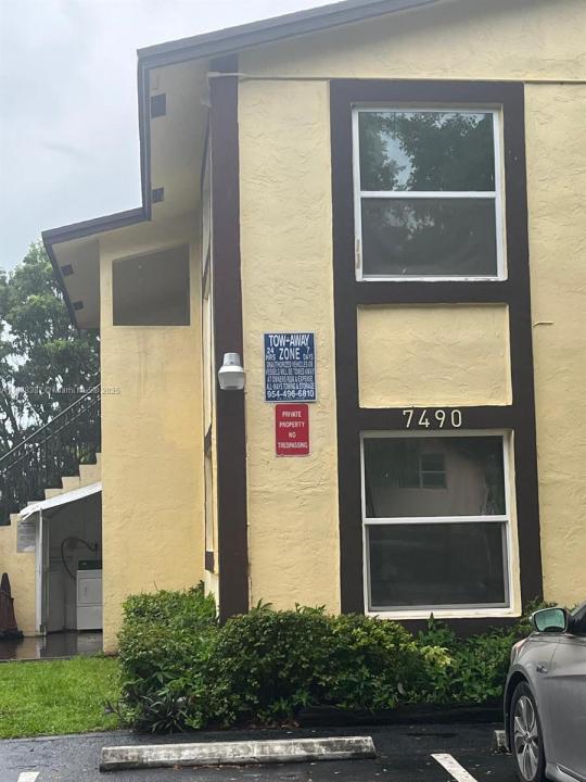 7490 SW 10th Ct 1-4, North Lauderdale, Flórida 33068, Estados Unidos