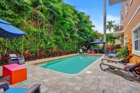 624 NE 29th Dr D, Wilton Manors, Florida 33334