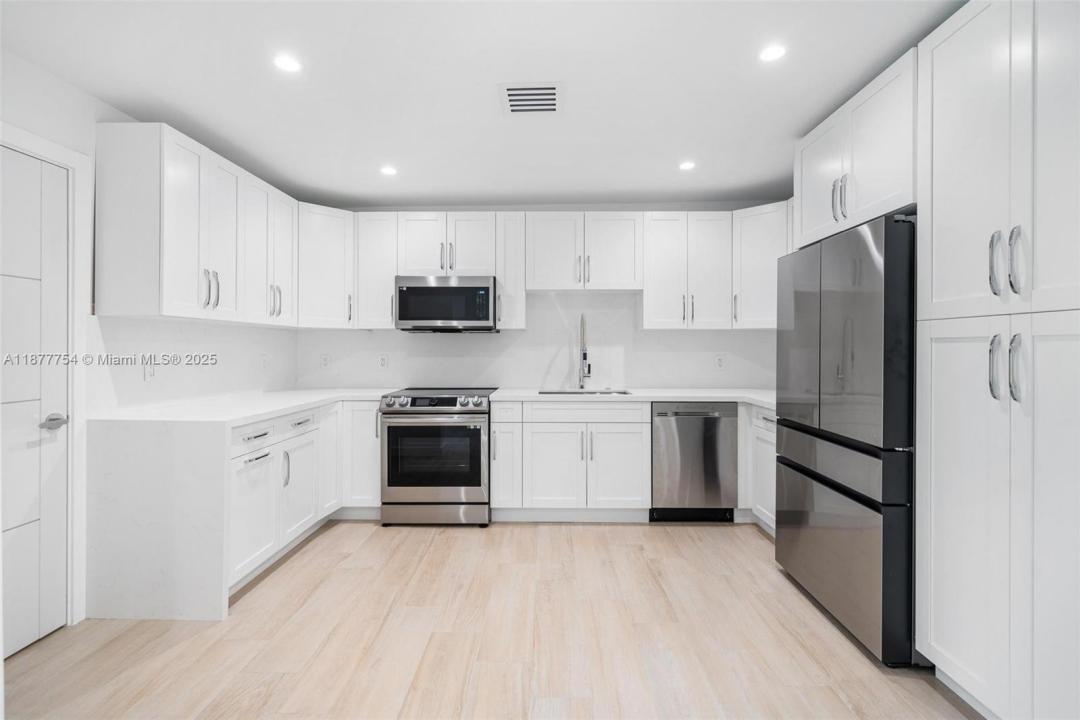 234 Minola Dr, Miami Springs, Floride 33166, États-Unis