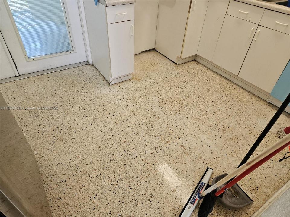 307 HERNANDO ST A, Hutchinson Island, Florida 34949, Amerika Birleşik Devletleri