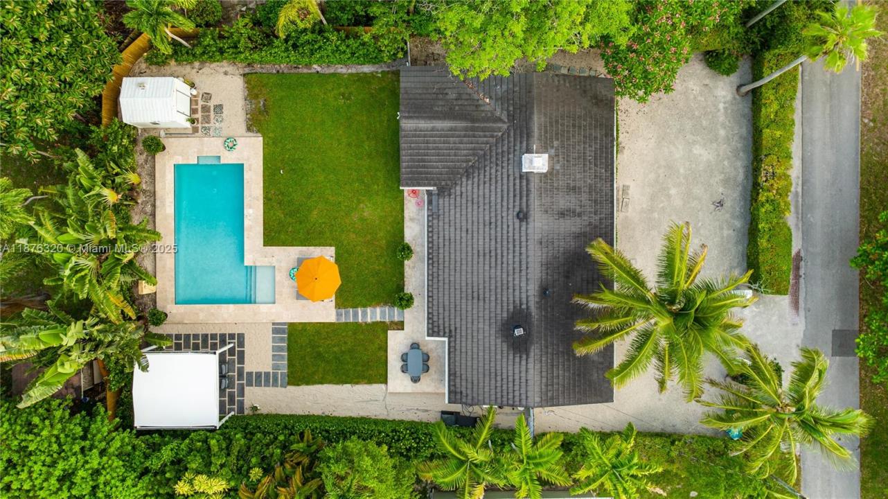 11403 NE 8th Ave, Biscayne Park, Florida 33161, Estados Unidos
