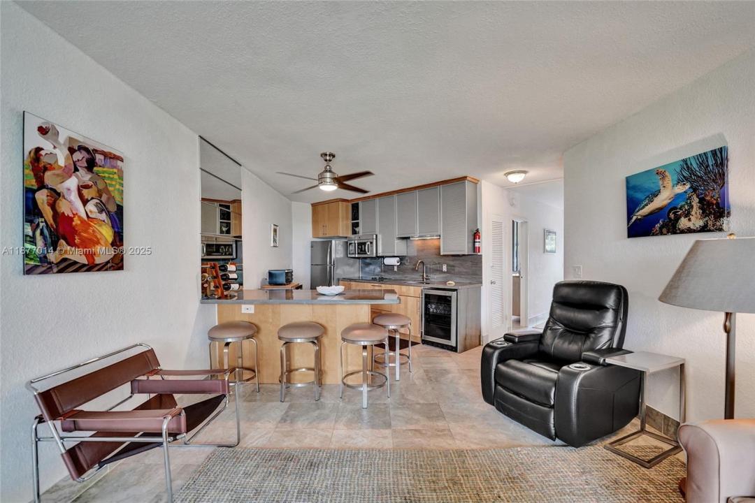 1936 S Ocean Dr 20D, Hallandale Beach, Florida 33009