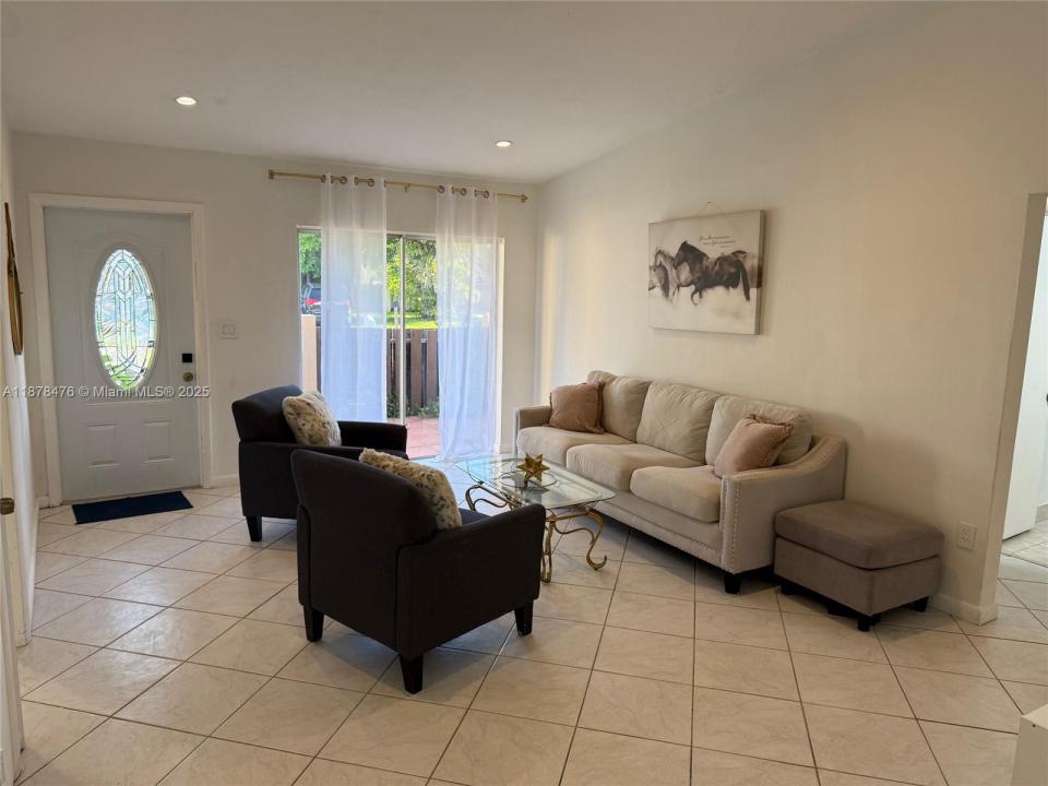 12413 SW 112th Ter, Miami, Floryda 33186, USA