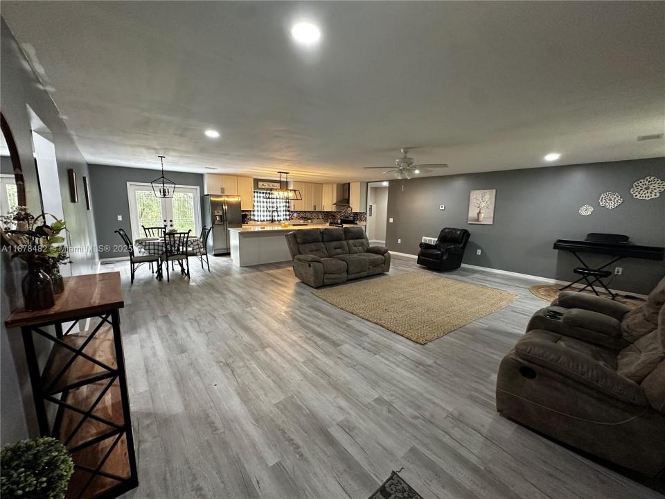 17873 E Highway 40, Ocala, Флорида 34488, Соединенные Штаты