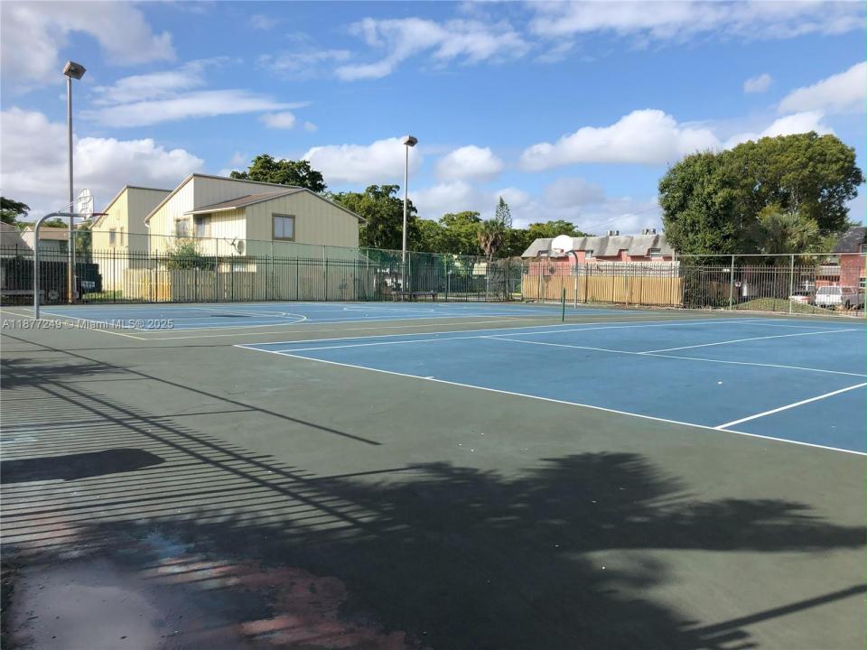 5946 NW 21st St 51-E, Lauderhill, Florida 33313, Estados Unidos