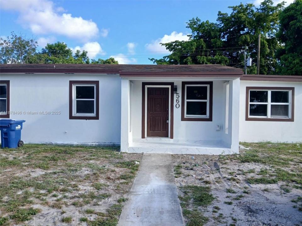 560 NW 188th St, Miami Gardens, Floride 33169, États-Unis