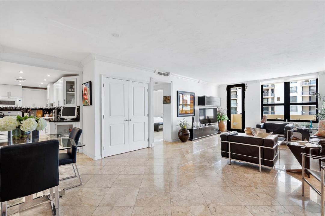 10185 Collins Ave 1210, Bal Harbour, 佛羅里達州 33154, 美國