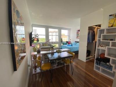 700 Biltmore Way 716, Coral Gables, Florida 33134, USA