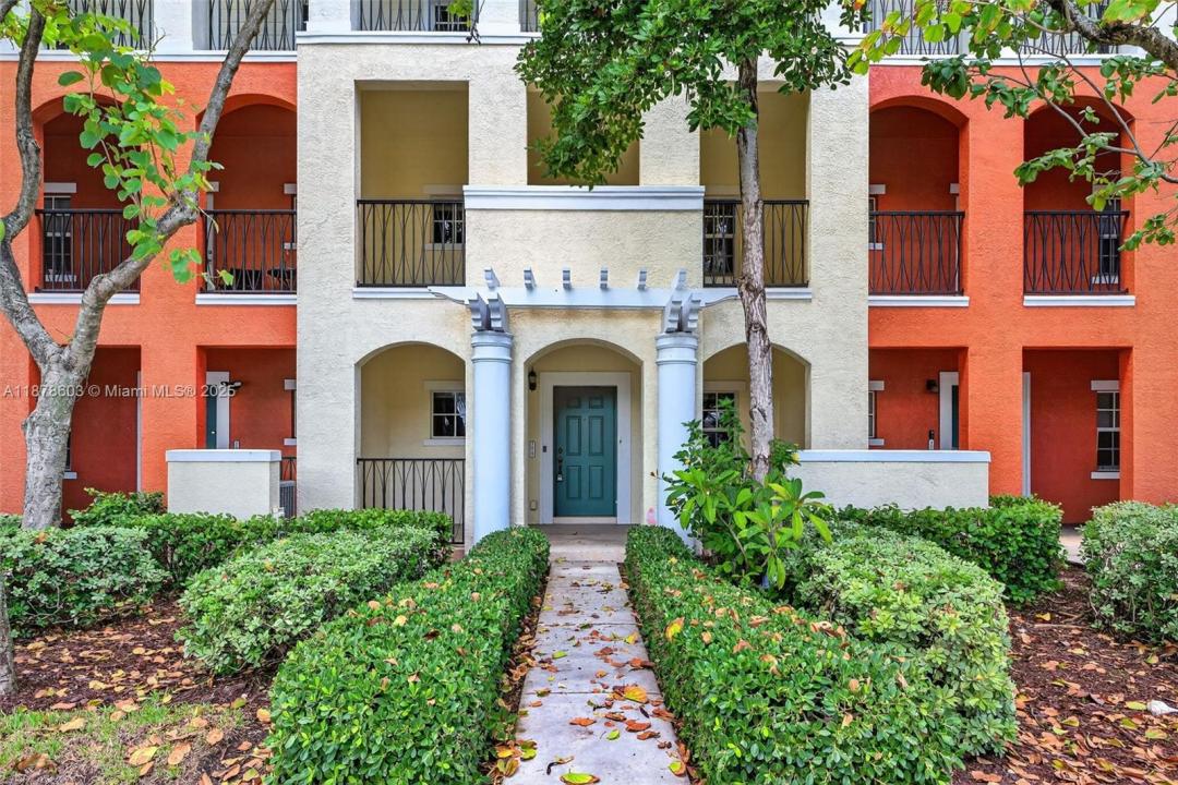 704 SW 1st Ave, Pompano Beach, Floryda 33060, USA