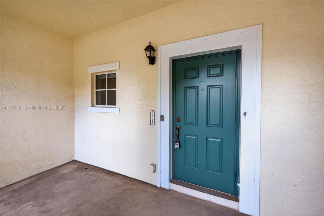 704 SW 1st Ave, Pompano Beach, Floryda 33060, USA