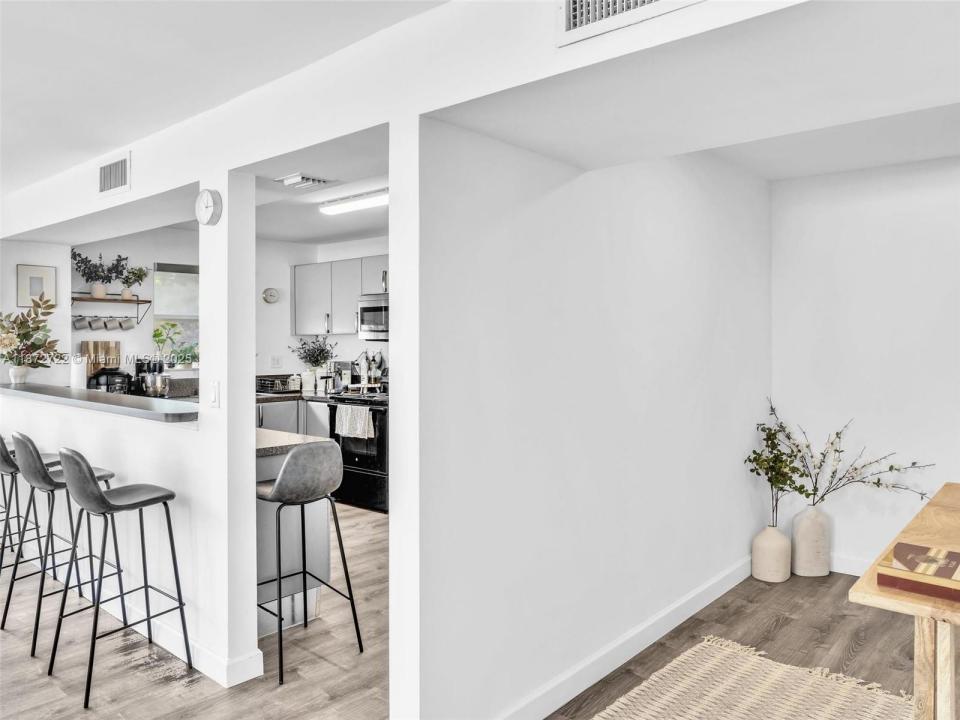 2780 NE 183rd St 302, Aventura, フロリダ 33160, アメリカ合衆国
