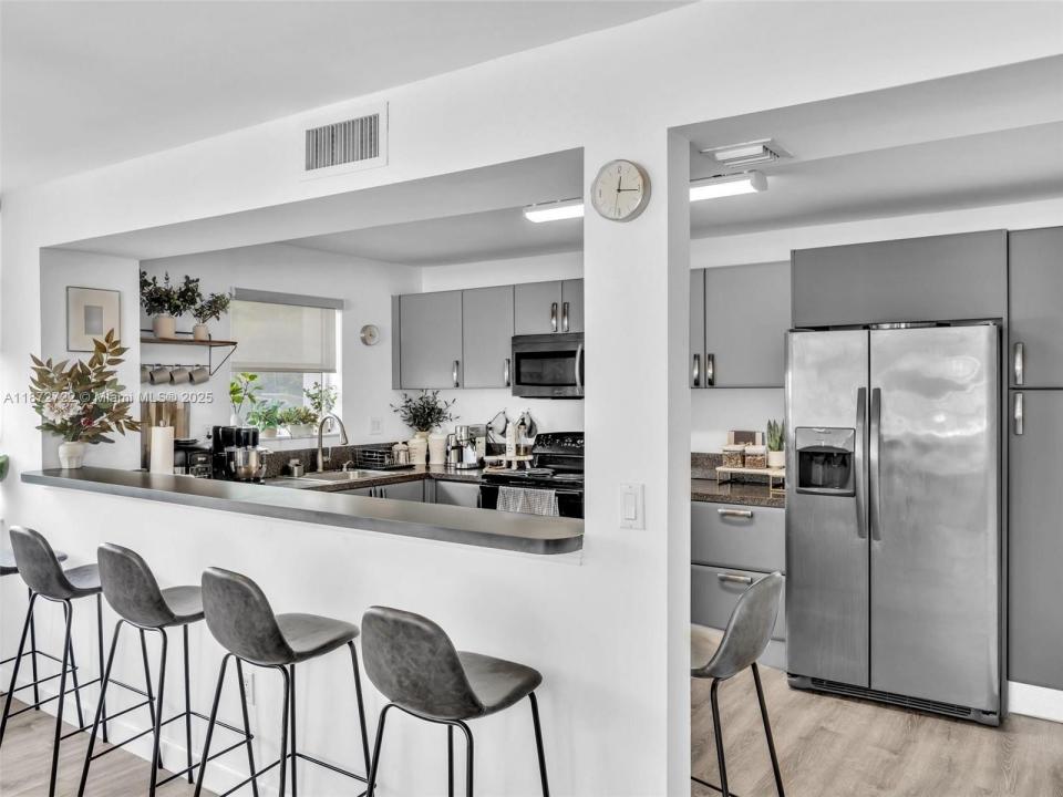 2780 NE 183rd St 302, Aventura, フロリダ 33160, アメリカ合衆国