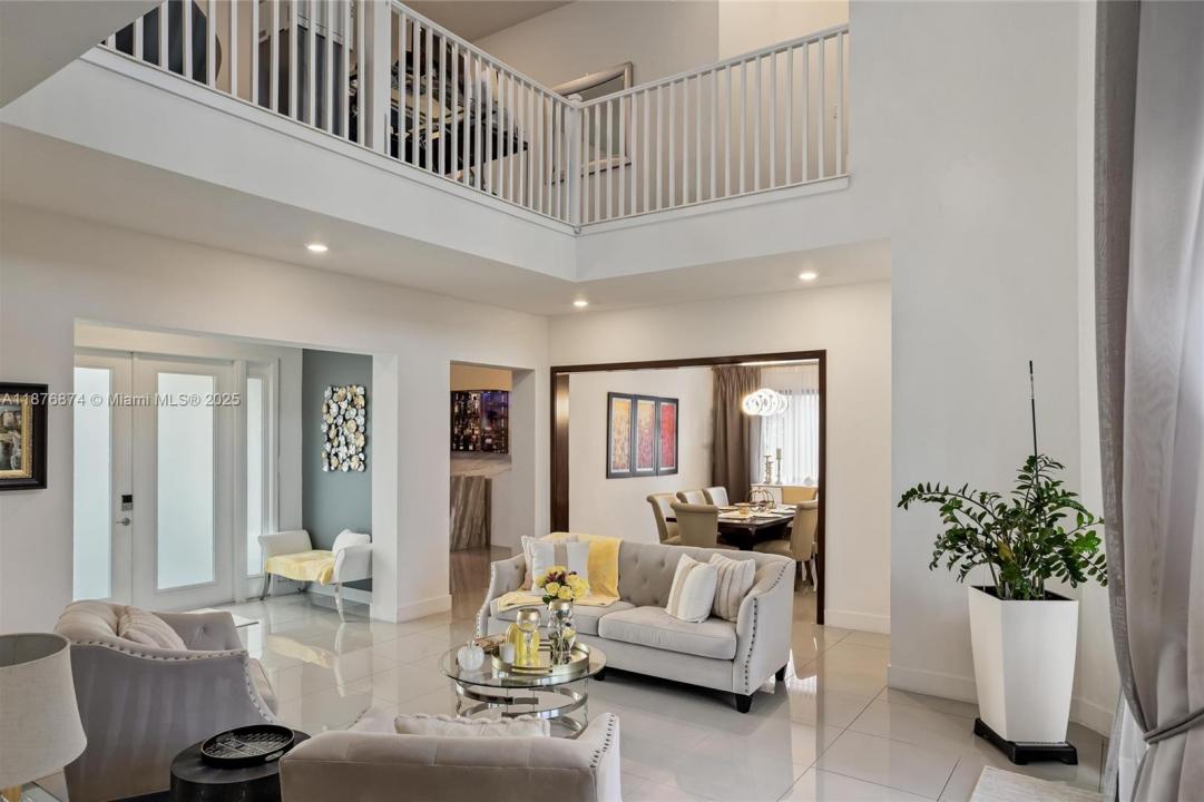 10470 S Lago Vista Cir, Parkland, Florida 33076