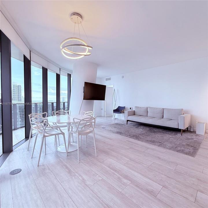 55 SW 9th St 4003, Miami, Florida 33130, HOA KỲ